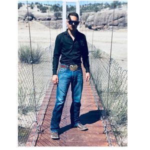 Meet your Posher, Manuel